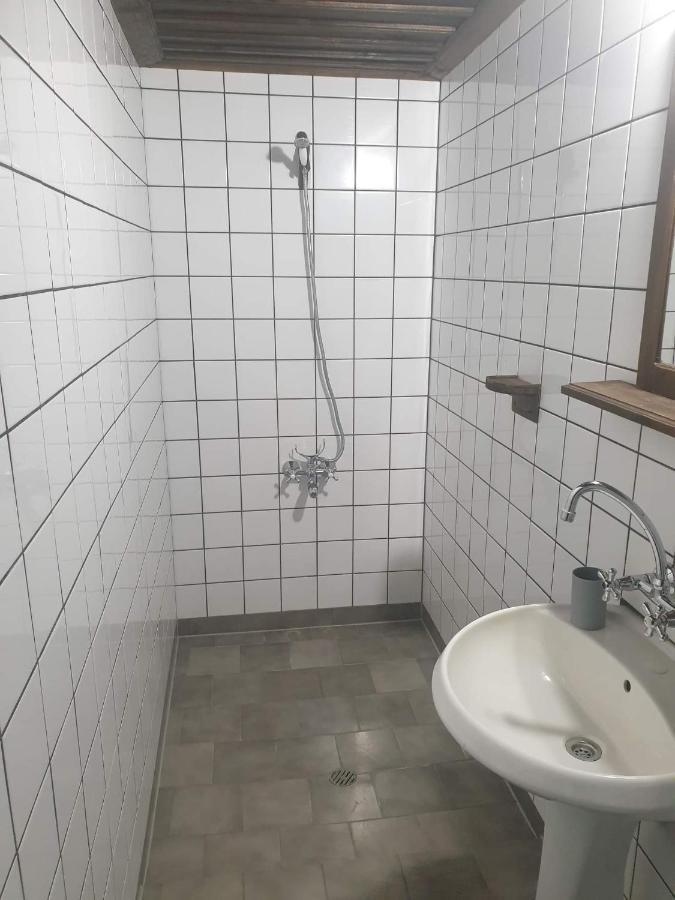 Къща За Гости Близнаците 莱什顿 外观 照片